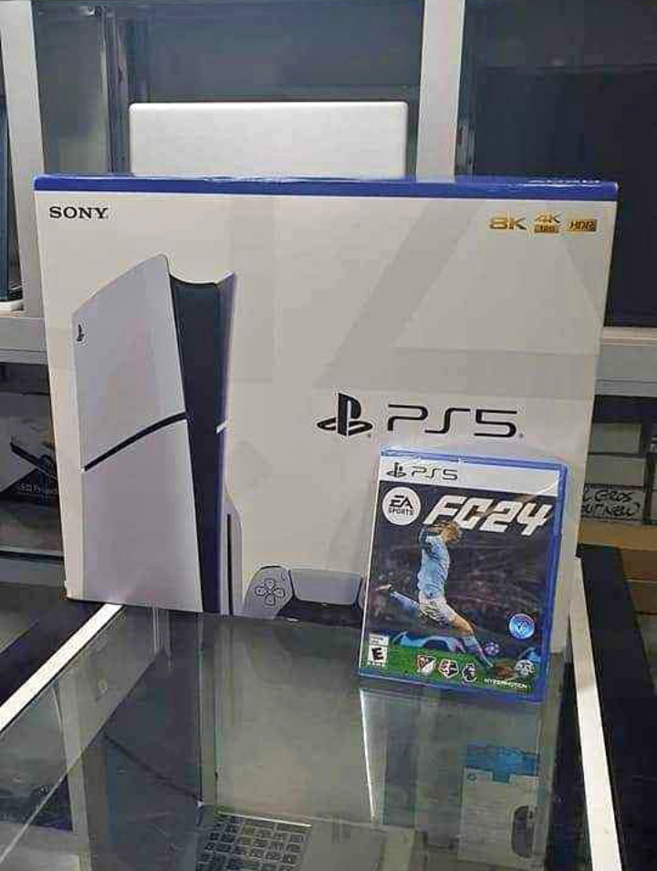 Sony PS5 Console avec Jeu FC24