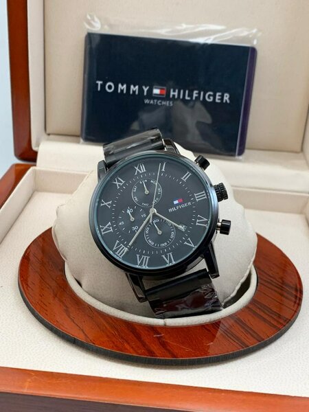 TOMMY HILFIGER WATCH
