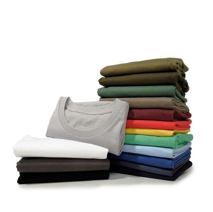 Lot de t-shirts colorés