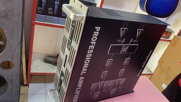 Professional Amplifier P-9300