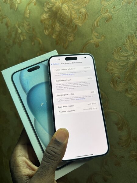 iPhone 15plus 128giga Quasi neuf