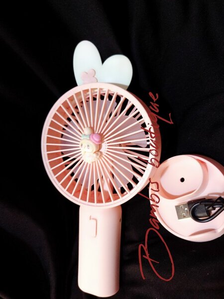 Ventilateur de poche USB rose