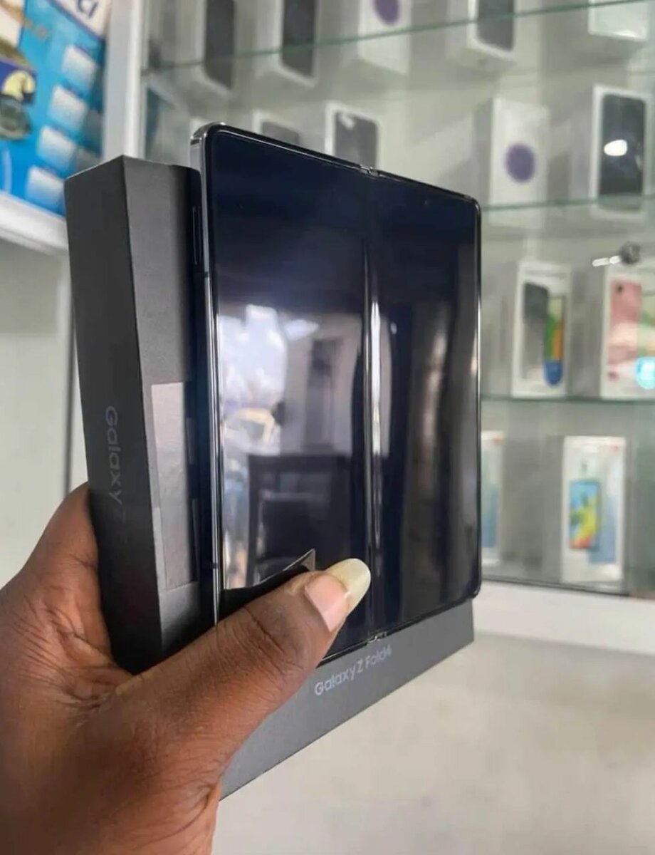 Samsung Galaxy Z Fold 3