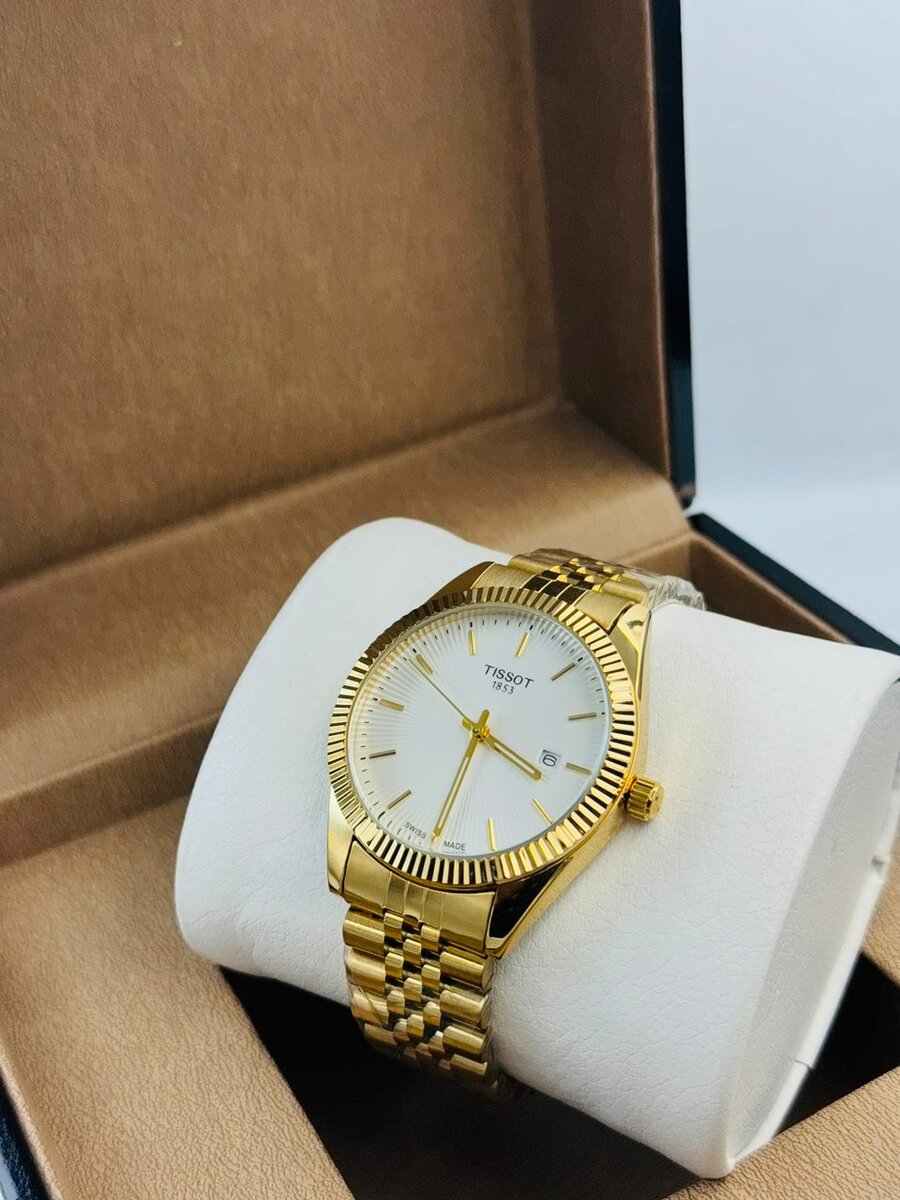 Montres Tissot et Lacoste pour Hommes