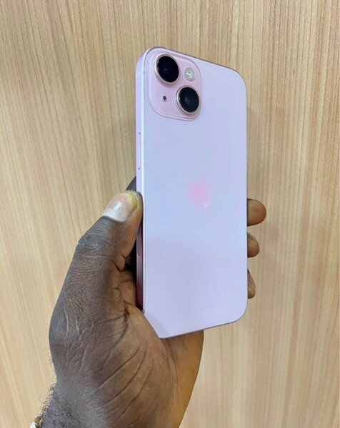 Iphone 15 simple