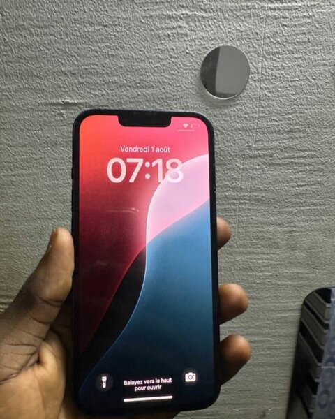 iPhone 128 Go Noir