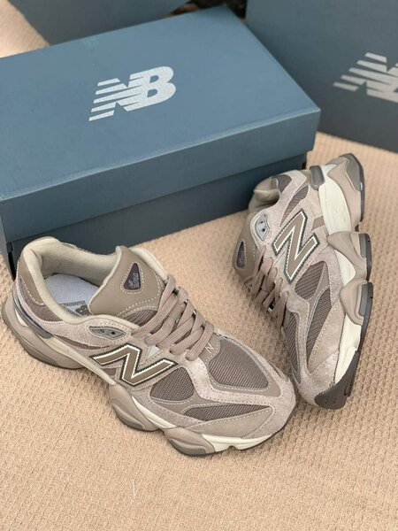 NEW BALANCE CLASSIC