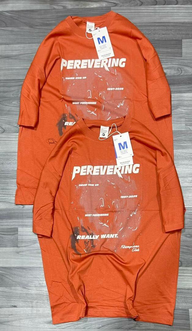 T-shirt graphique tendance unisexe