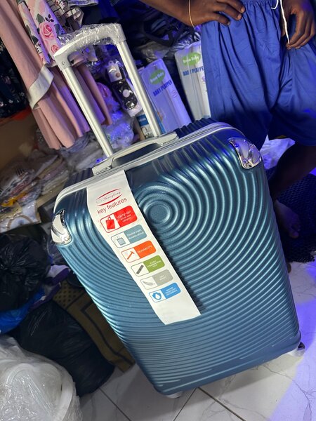 Grand valise de voyage