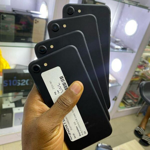 iPhone 11 Débloqué Multicolore
