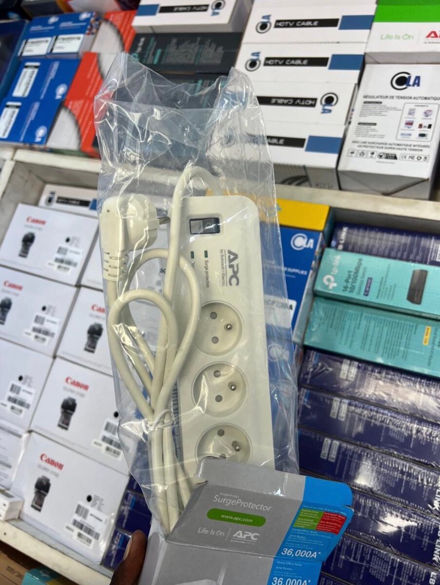 Multiprise Parafoudre APC 5 Prises