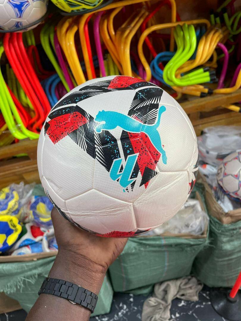 Ballon de football Adidas