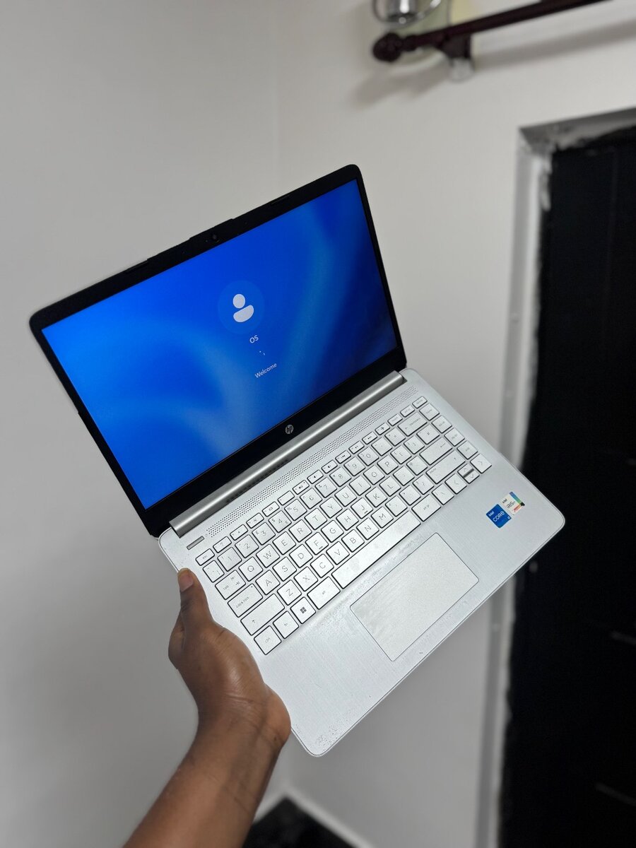 HP Notebook 14s 11th Gen i5