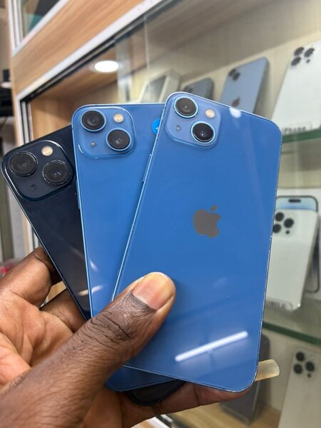 iPhone 13 bleu 128Go Débloqué