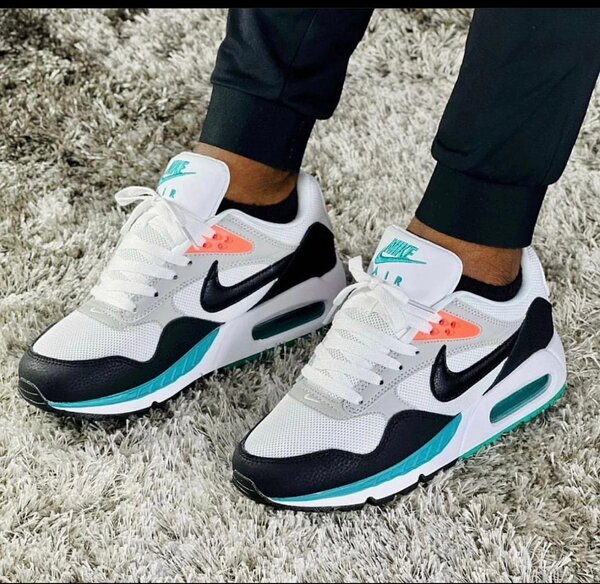 NIKE AIRMAX