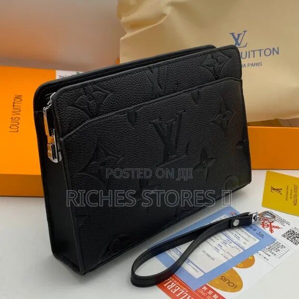 Pochette homme cuir luxueuse