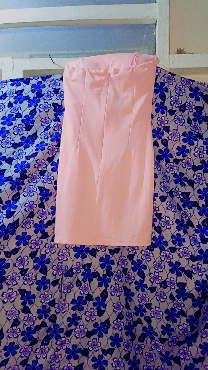 Robe bustier rose élégante