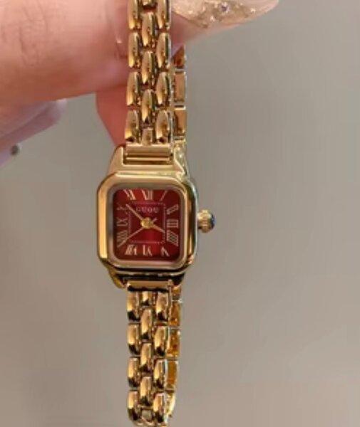 Montre Femme Inshiqi Doré et Rouge