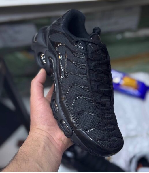 Sneakers noirs modernes