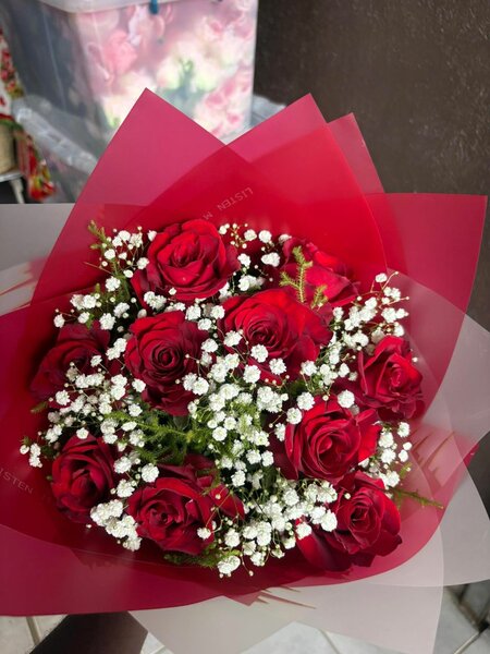 Bouquet de roses rouges élégant