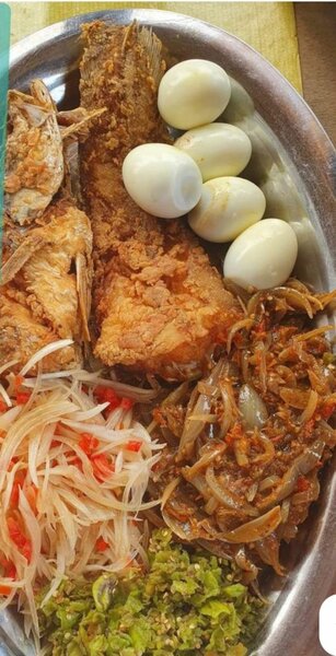 Attiéké poisson sosso ou loss