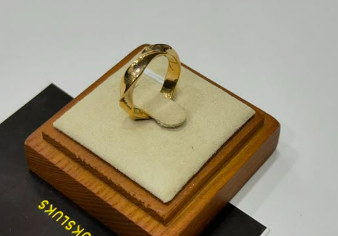 FLAWLESS STAINLESS RING