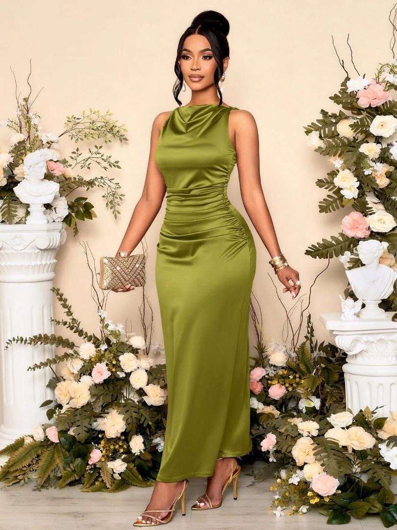 Robe satinée élégante soirée