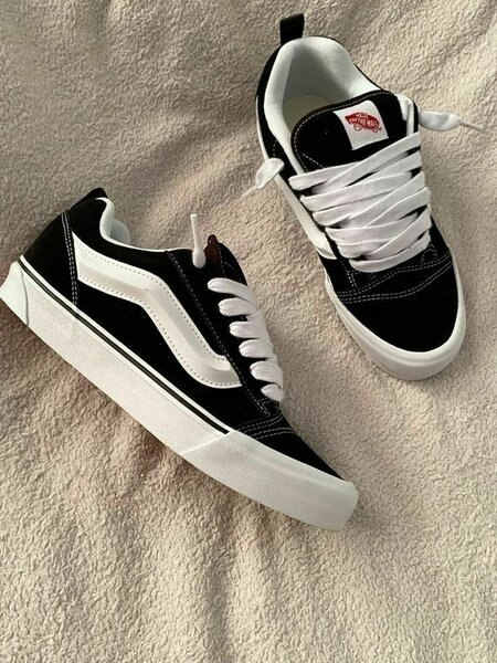 VANS knu skool