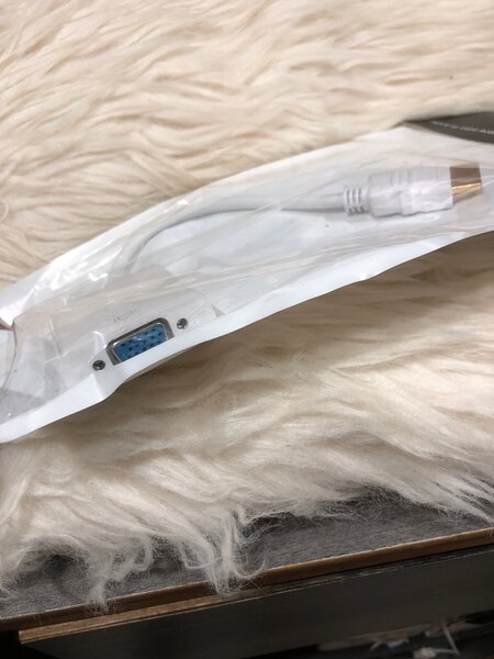 Adaptateur HDMI vers VGA