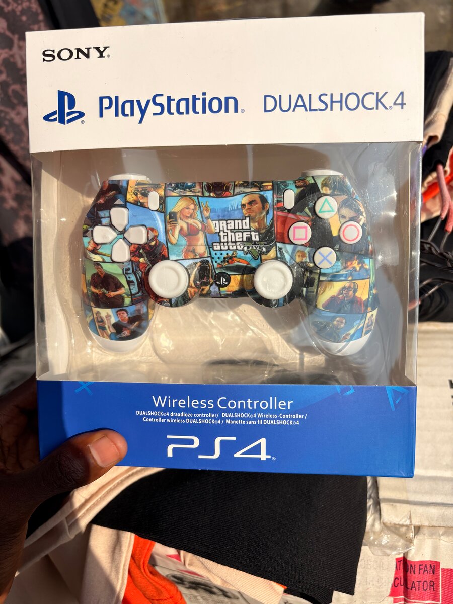 Manette PS4 DualShock 4 GTA