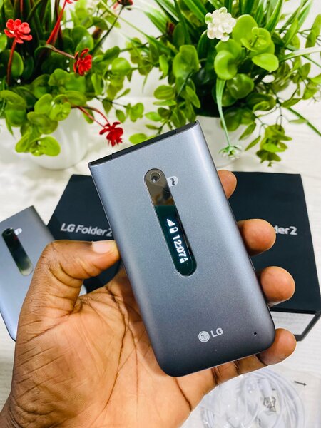 LG folder2 2G. Black