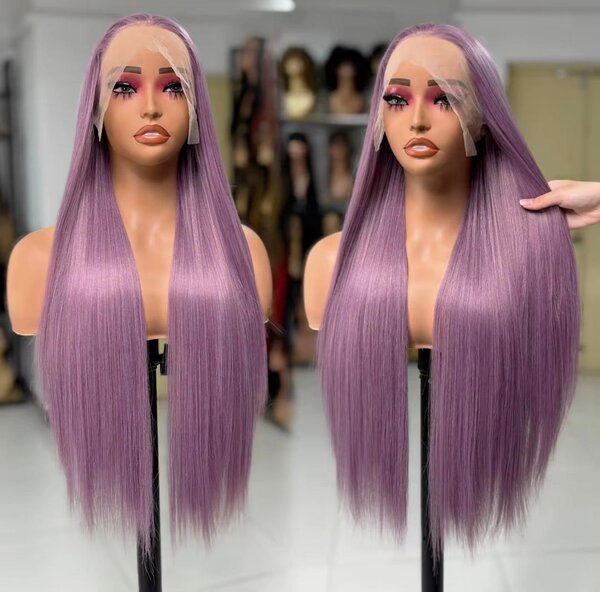 Perruque en dentelle violette