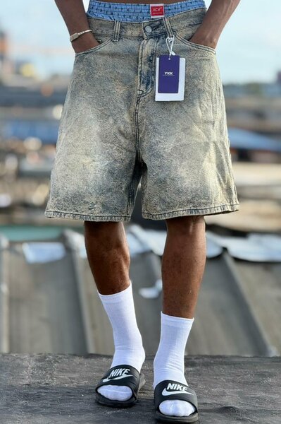 Shorts en jean délavé homme