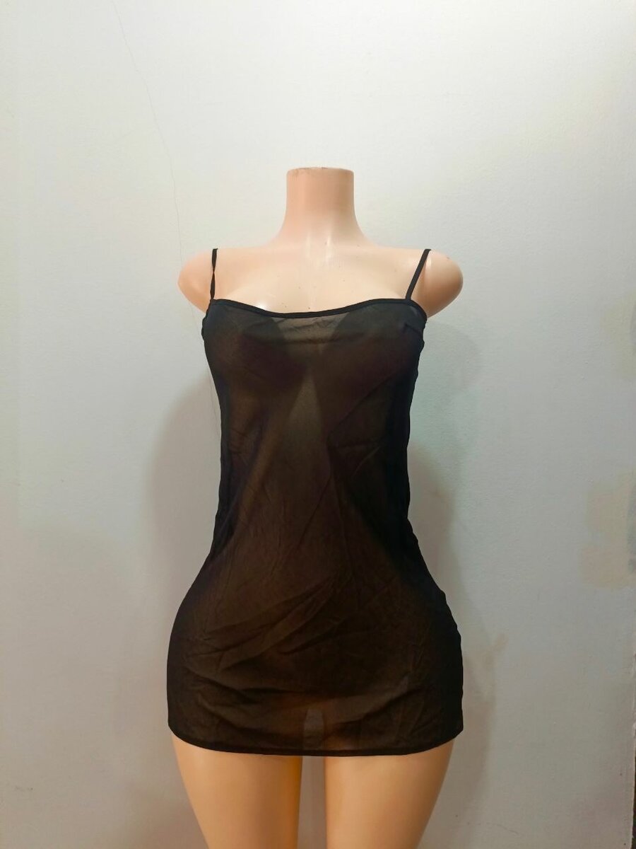 Nuisette Noire Transparente Élégante