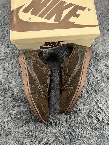 Jordan Travis Scott velvet