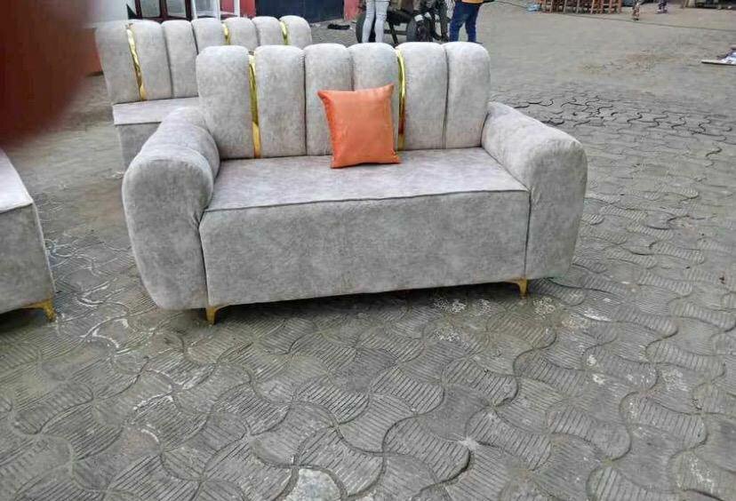 Canapé moderne 2 places