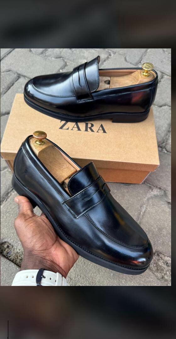 Mocassins en cuir noir élégants