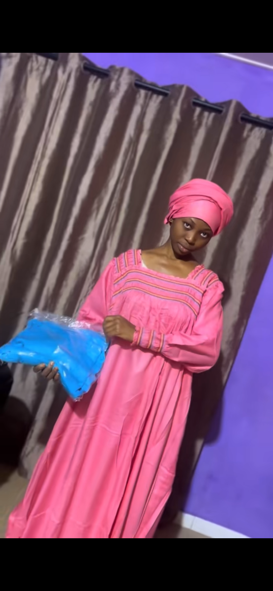 Robe longue rose élégante