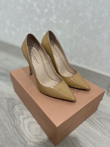 Продаю лаковые туфли