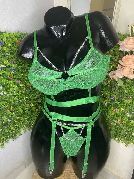 Ensemble lingerie verte
