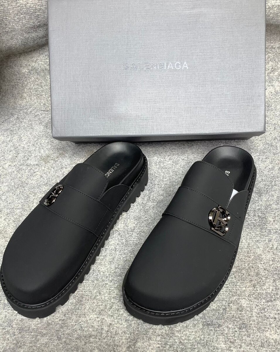 Mules Noires Élégantes