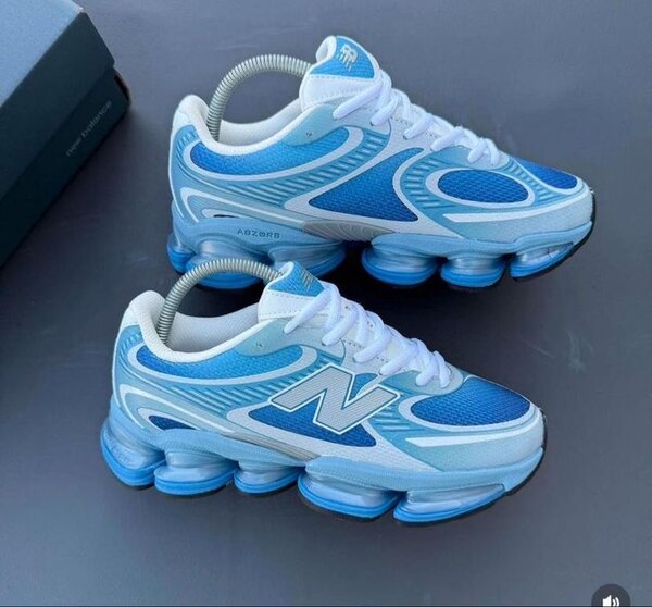 Chaussures New balance 2000