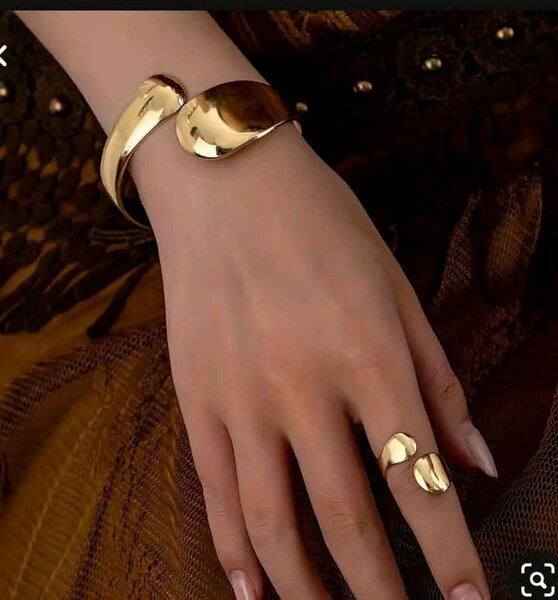 Bracelet et Bague en Or Élégants