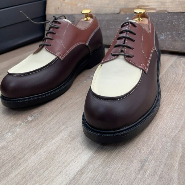 Chaussures derby en cuir élégantes