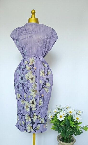 Robe fleurie plissée