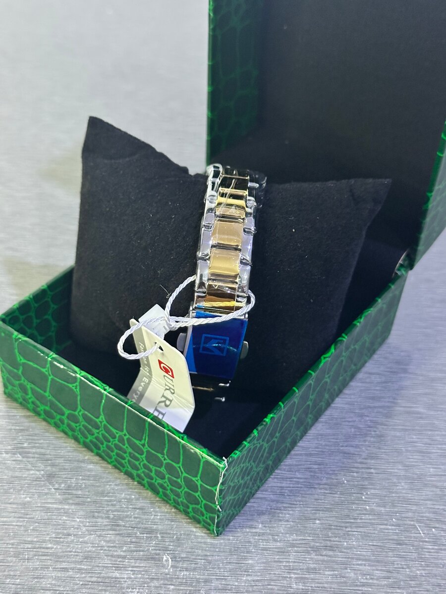 Montre Élégante Bicolore