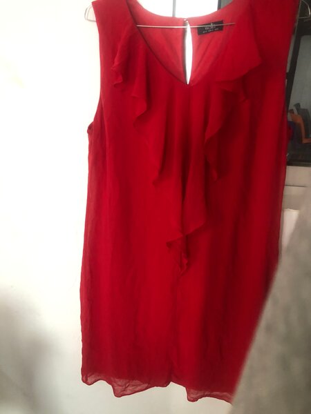 Robe rouge élégante chic