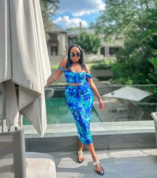 Women's 2-piece suit with a print. top and skirt