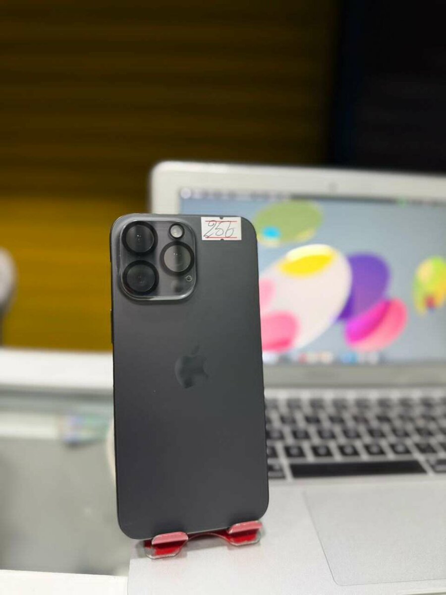 15Pro Max 256Go 2nd main