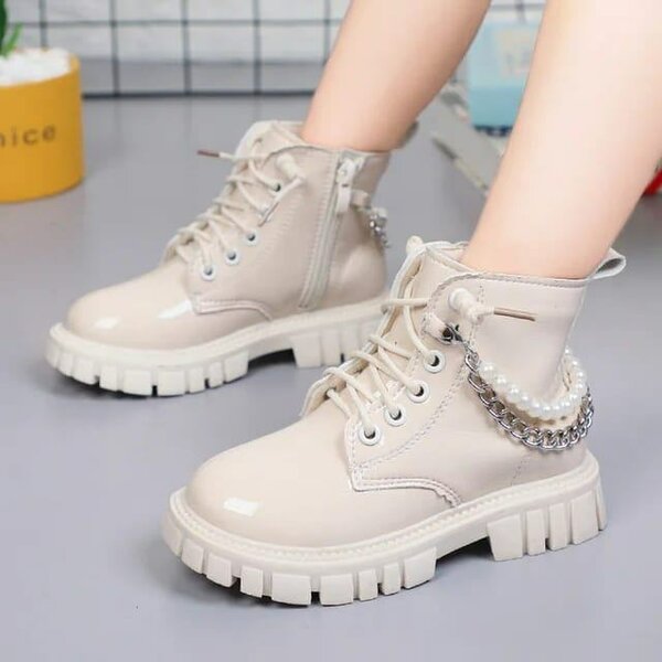 Chaussures petite fille